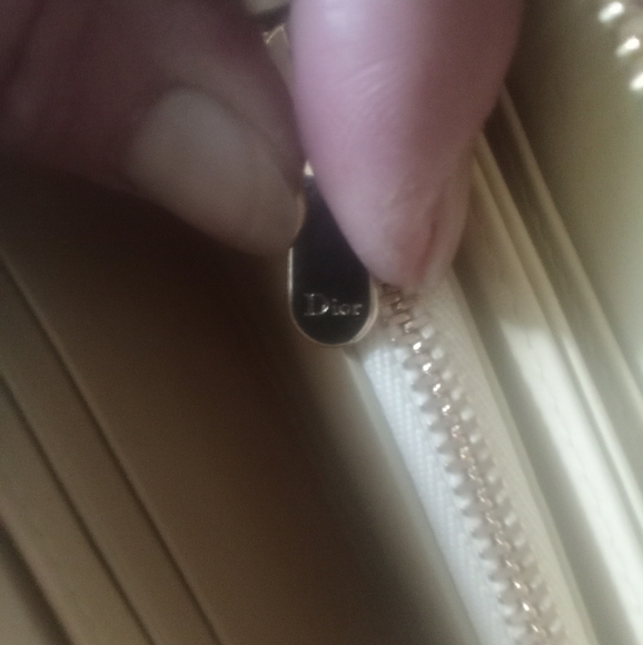 LIKE NEW Lady Dior Wallet - Picture 11 of 12